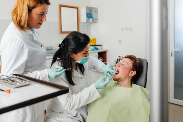 Best Emergency Broken Tooth Repair in Aransas Pass, TX
